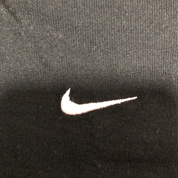 Nike Pro Black/Pink Short Sleeve T-shirt - Size S (4-6) - Picture 2 of 5